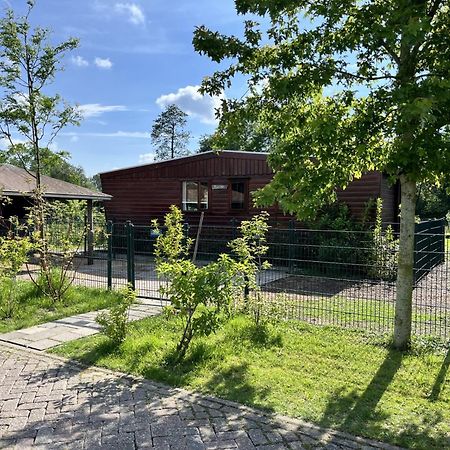 Vrijstaand Chalet Met Veel Buitenruimte En Veranda Villa Zuid-Scharwoude Exterior foto