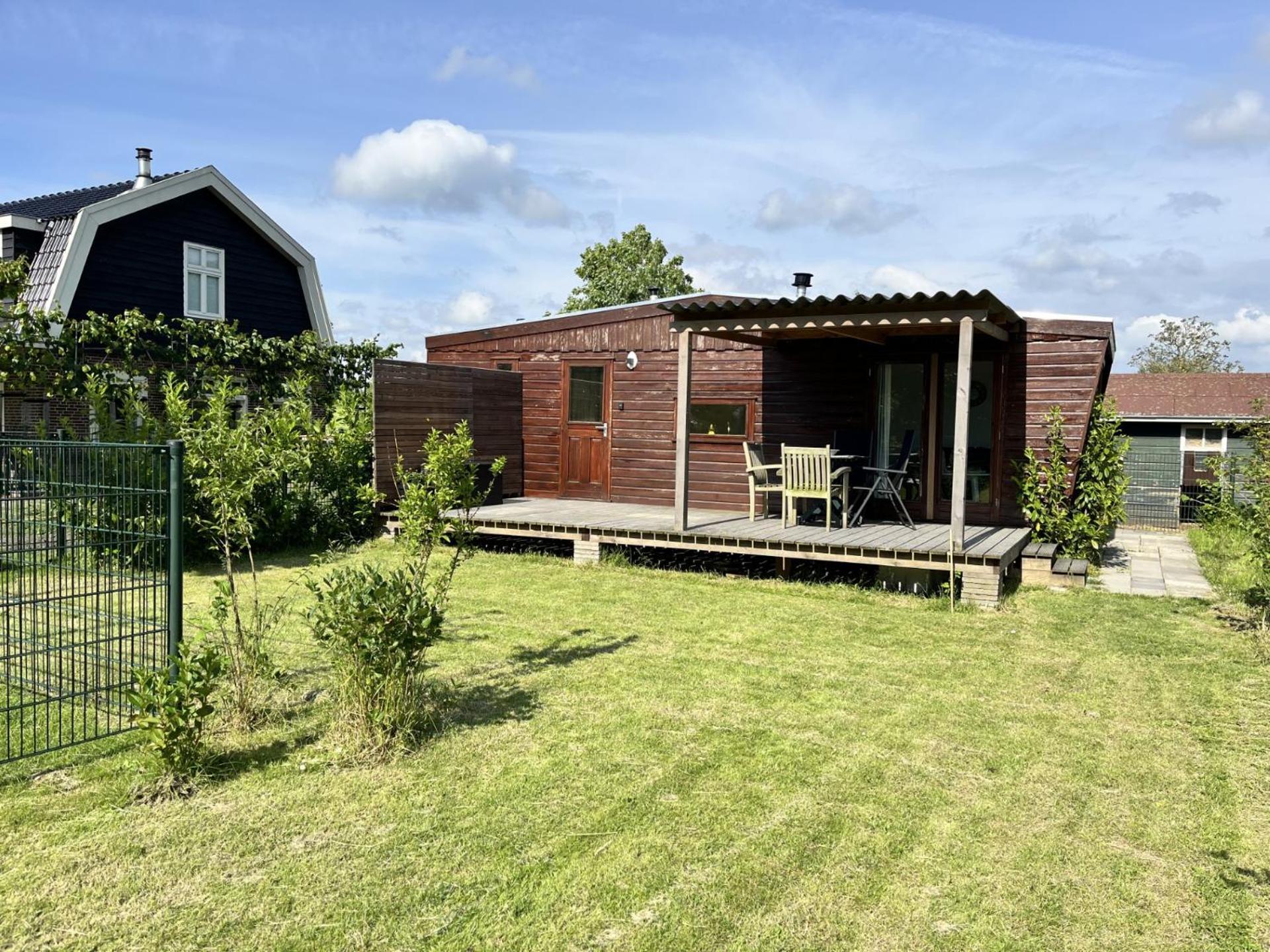 Vrijstaand Chalet Met Veel Buitenruimte En Veranda Villa Zuid-Scharwoude Exterior foto